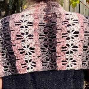 Pink crochet flower lace scarf